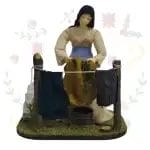 Figura con Movimiento Mujer Tendera Ropa