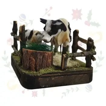 Figuro con Movimiento Vaca con Heno